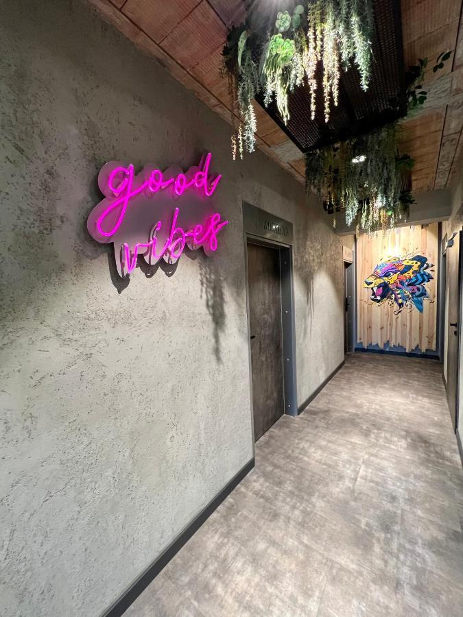 Global Home - Aparthotel - No Contact Check In Мелец Екстериор снимка